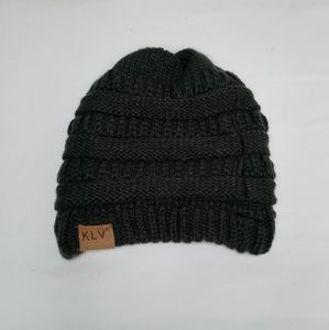KLV Beanie w/ ponytail hole